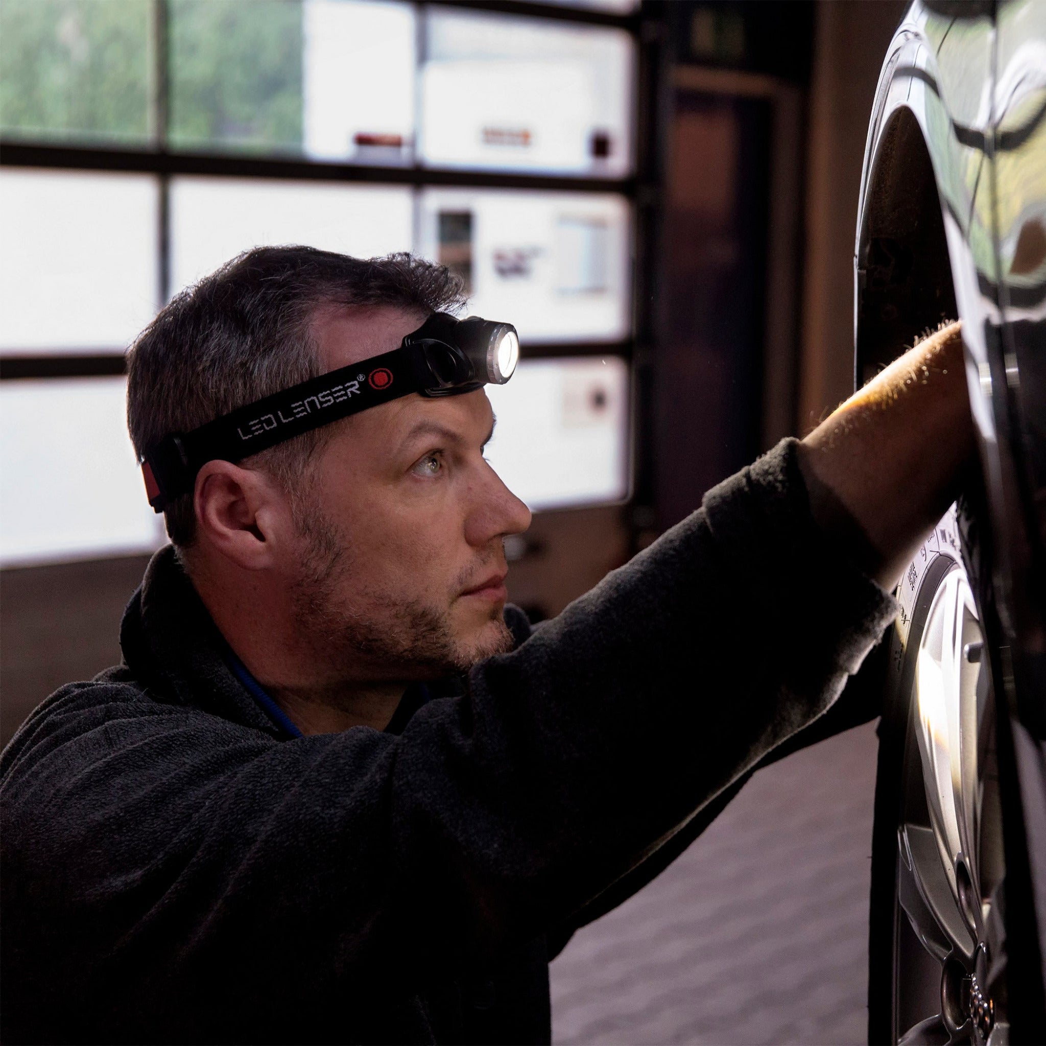 H7R.2 Headlamp | 300 Lumens | 160m Range | 30h Runtime